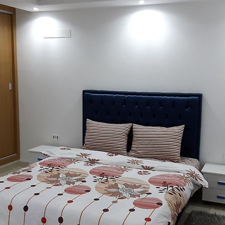 Ain Zaghouan Apart In Front Of Tunis Mall Lac 2 Appartement Buitenkant foto